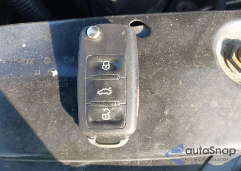 2016 Volkswagen Jetta 1.8T Sport from USA, damaged, VIN 3VWD17AJ6GM226174